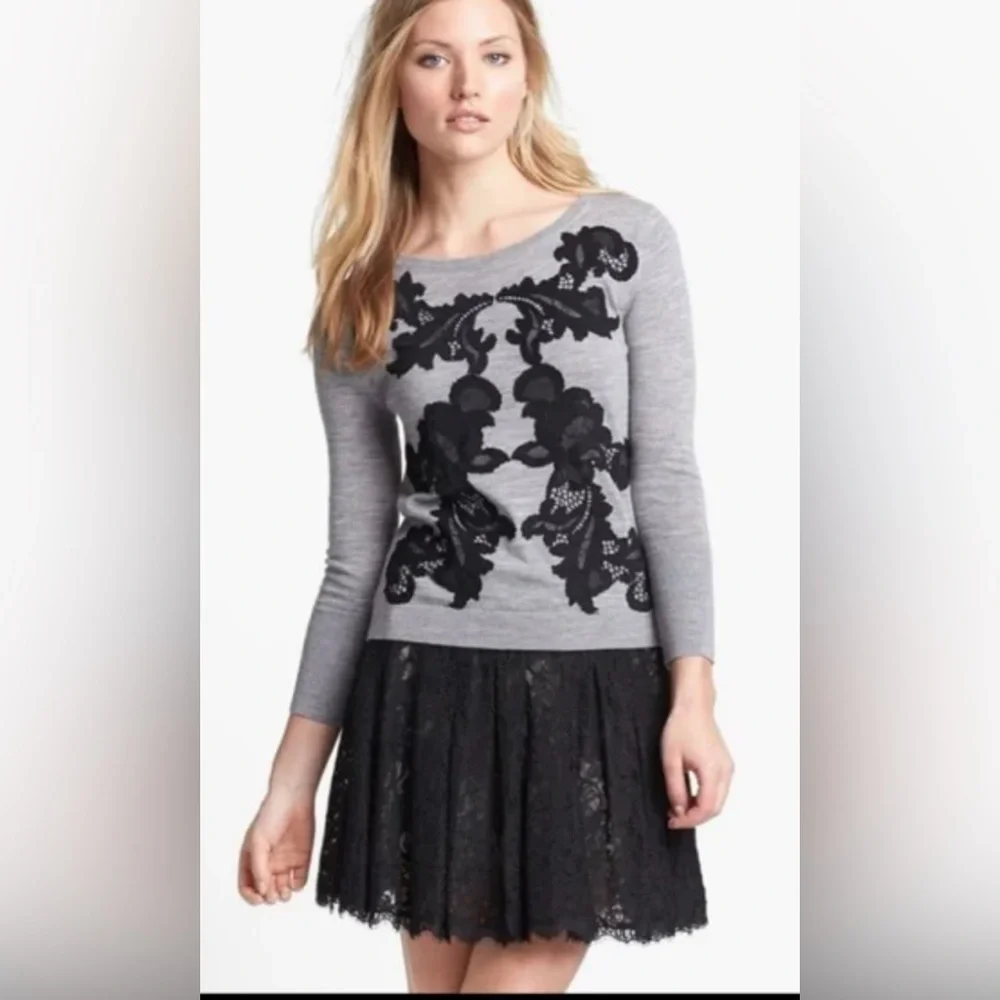 DIANE VON FURSTENBERG Shana Wool blend Sweater Ivory with Black Lace Appliqué S